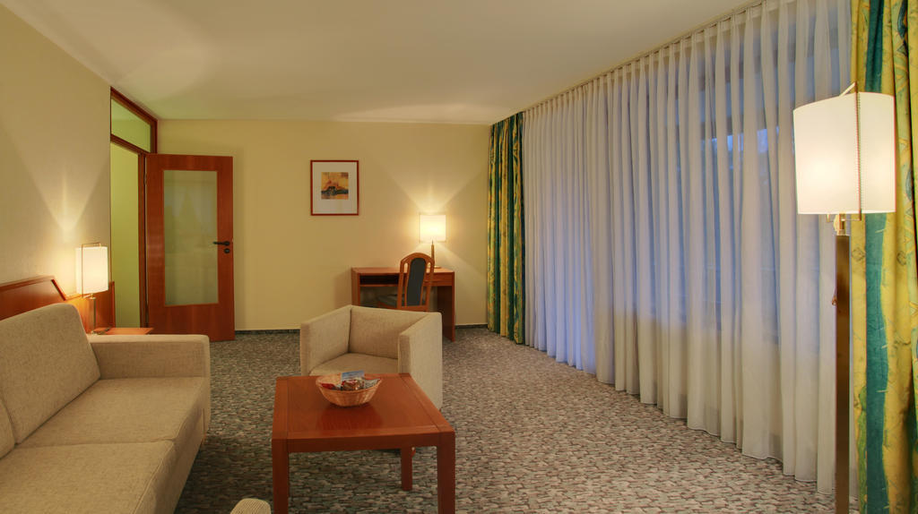 Balladins Superior Hotel Gutsmann Bad Bramstedt Værelse billede