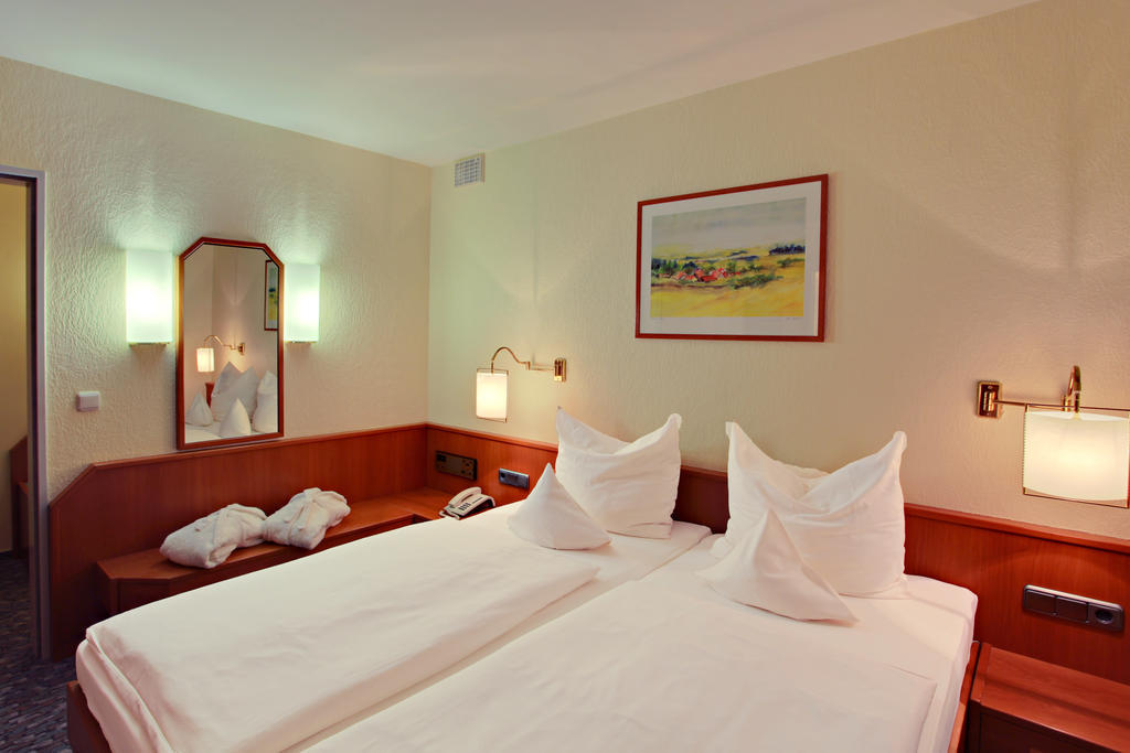 Balladins Superior Hotel Gutsmann Bad Bramstedt Værelse billede
